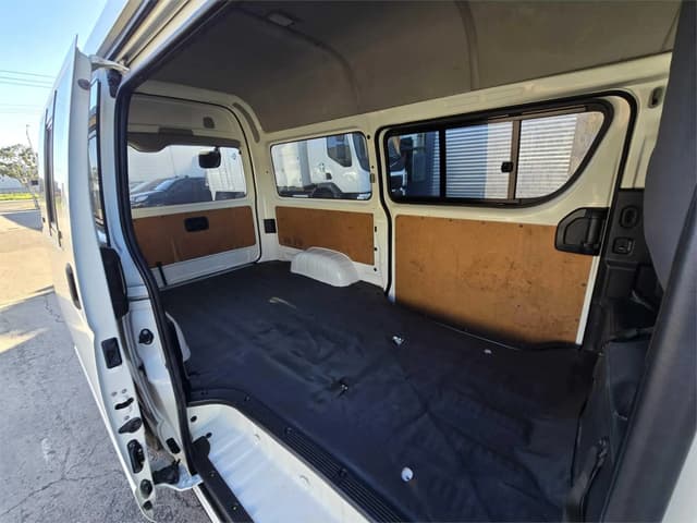 2012 Toyota HiAce JDM car for sale — photo 8 of 11