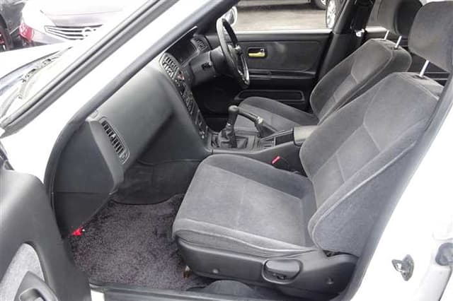 1993 Nissan Skyline JDM car for sale — photo 15 of 25