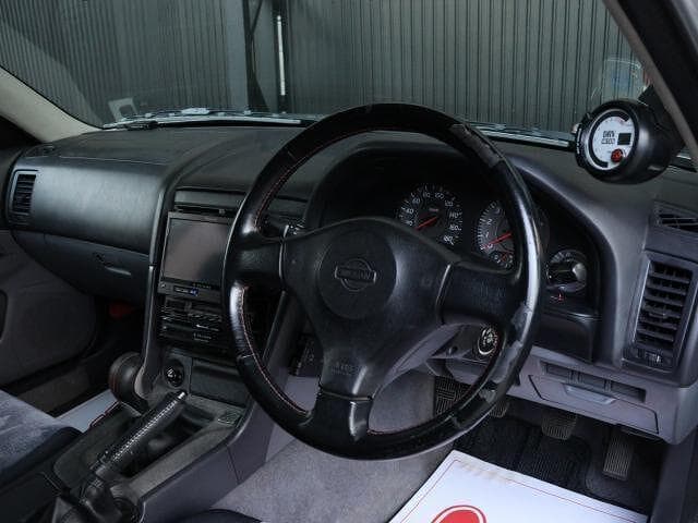 1999 Nissan Skyline JDM car for sale — photo 4 of 10