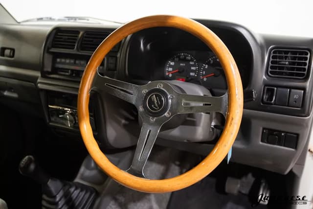 1999 Suzuki Jimny JDM car for sale — photo 13 of 25