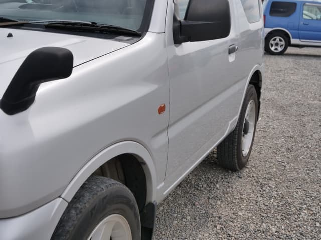 2001 Suzuki Jimny JDM car for sale — photo 9 of 25