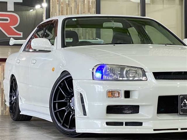 2000 Nissan Skyline JDM car for sale — photo 2 of 25