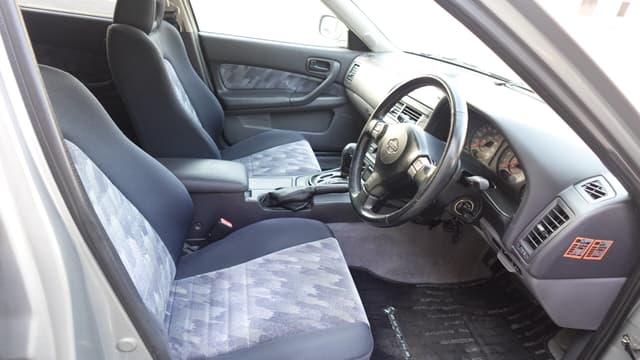 1998 Nissan Skyline JDM car for sale — photo 7 of 15