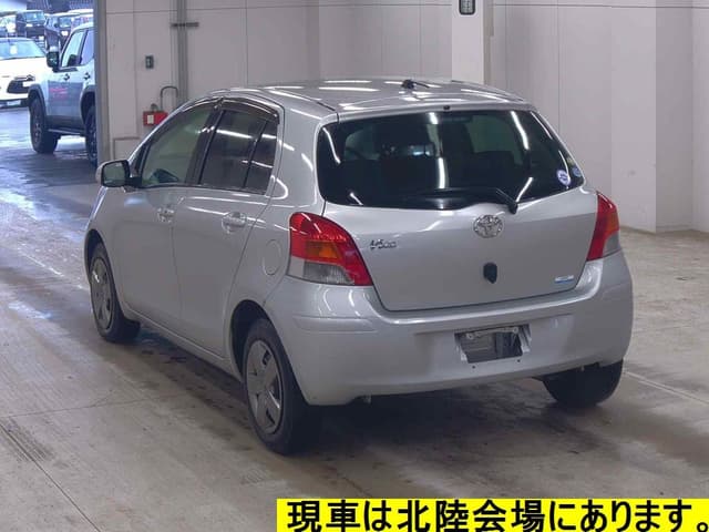 2009 Toyota Vitz JDM car for sale — photo 5 of 6