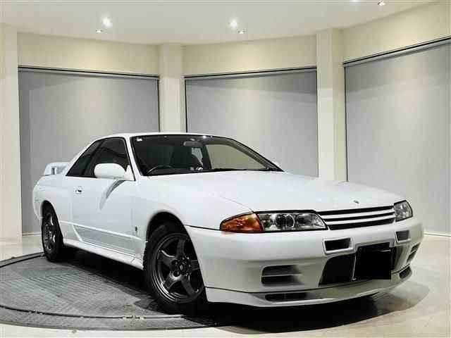 1993 Nissan Skyline JDM car for sale — photo 6 of 25