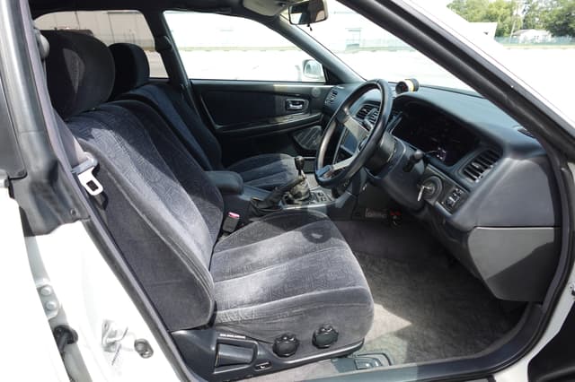 1999 Toyota Chaser JDM car for sale — photo 11 of 18