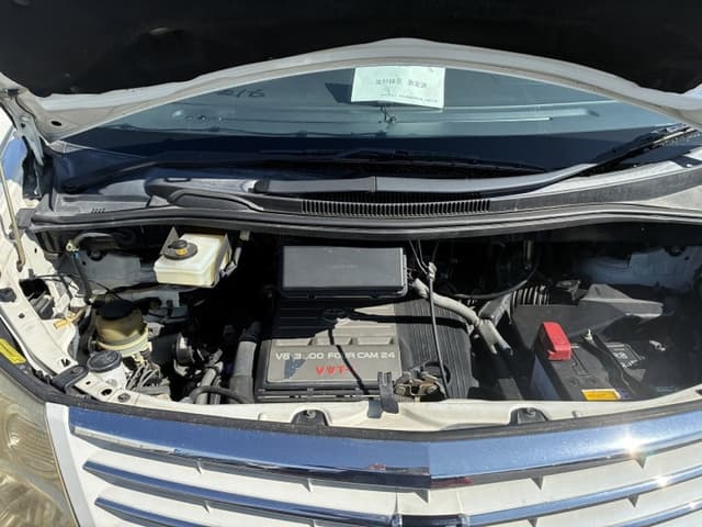 2002 Toyota Alphard JDM car for sale — photo 12 of 15