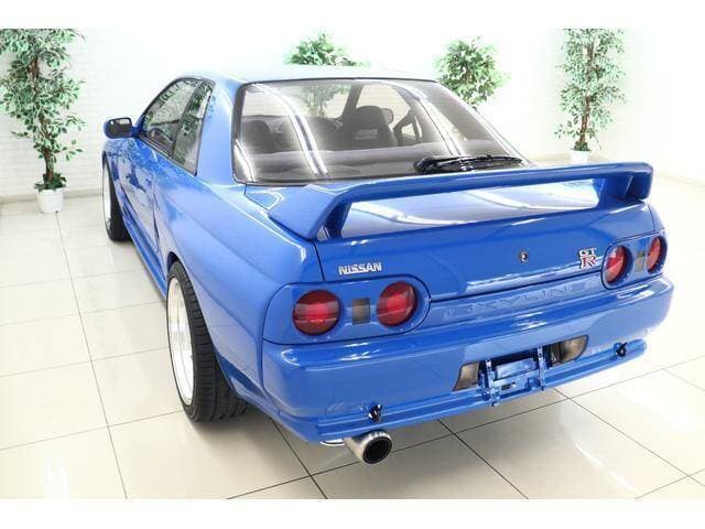 1989 Nissan Skyline JDM car for sale — photo 14 of 18