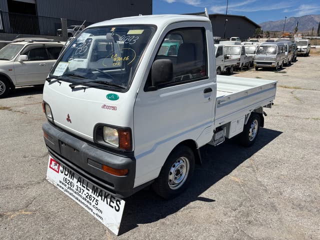 1994 Mitsubishi Minicab JDM car for sale — photo 3 of 10