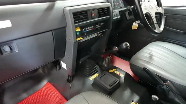 1996 Nissan Safari JDM car for sale — photo 21 of 23