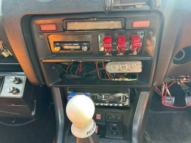 1977 Nissan Fairlady Z JDM car for sale — photo 16 of 20