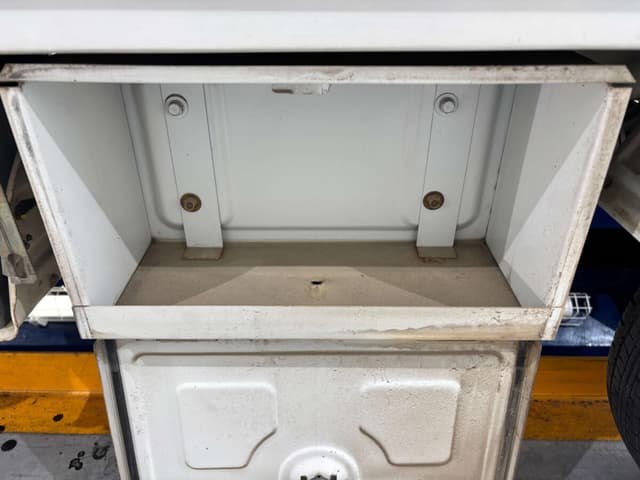 1996 Mitsubishi Minicab JDM car for sale — photo 17 of 25