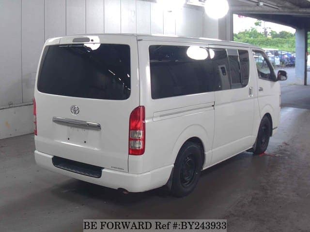 2006 Toyota HiAce JDM car for sale — photo 2 of 6