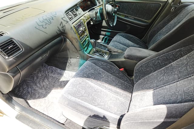 1999 Toyota Chaser JDM car for sale — photo 13 of 16