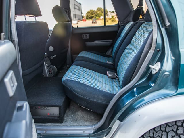 1995 Toyota Hilux Surf JDM car for sale — photo 19 of 24