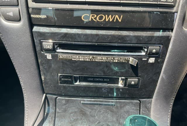 2004 Toyota Crown JDM car for sale — photo 18 of 25