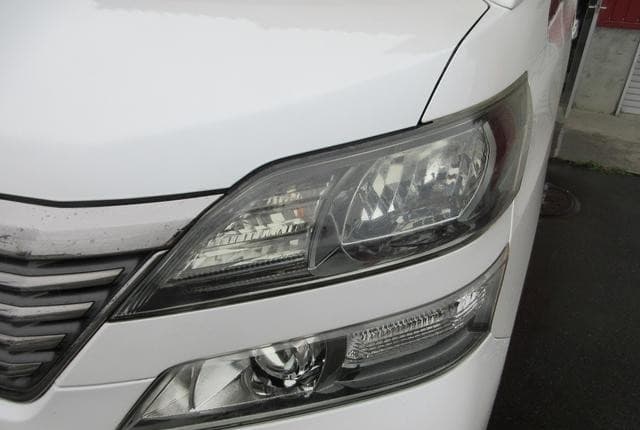 2010 Toyota Vellfire JDM car for sale — photo 8 of 9