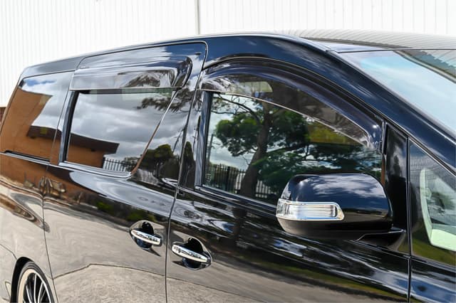 2012 Toyota Vellfire JDM car for sale — photo 3 of 24