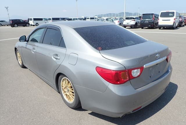 2009 Toyota Mark X JDM car for sale — photo 3 of 25