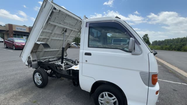 1998 Daihatsu Hijet JDM car for sale — photo 3 of 6