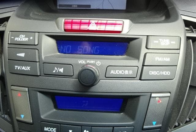 2011 Honda Odyssey JDM car for sale — photo 19 of 25