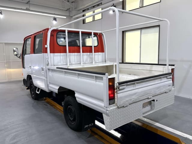 1994 Nissan Atlas JDM car for sale — photo 4 of 25