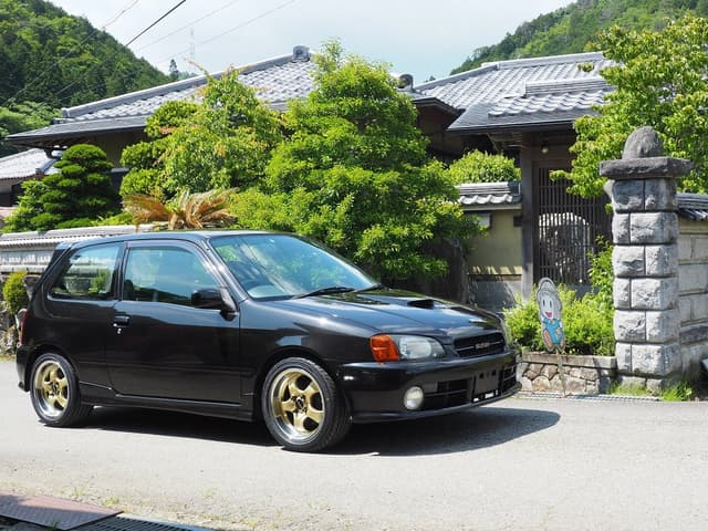 1996 Toyota Starlet JDM car for sale — photo 9 of 23