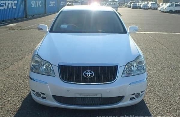 2008 Toyota Crown JDM car for sale — photo 2 of 7