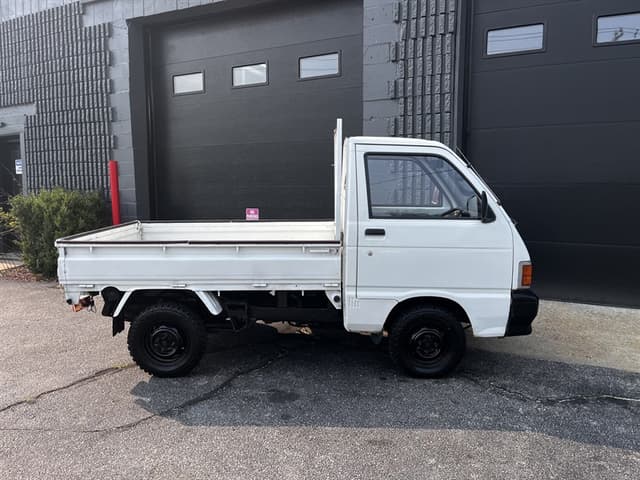 1993 Daihatsu Hijet JDM car for sale — photo 12 of 25
