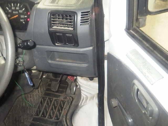1999 Mitsubishi Minicab JDM car for sale — photo 4 of 7