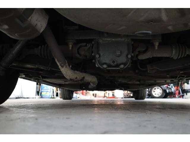 1973 Nissan Skyline JDM car for sale — photo 6 of 19