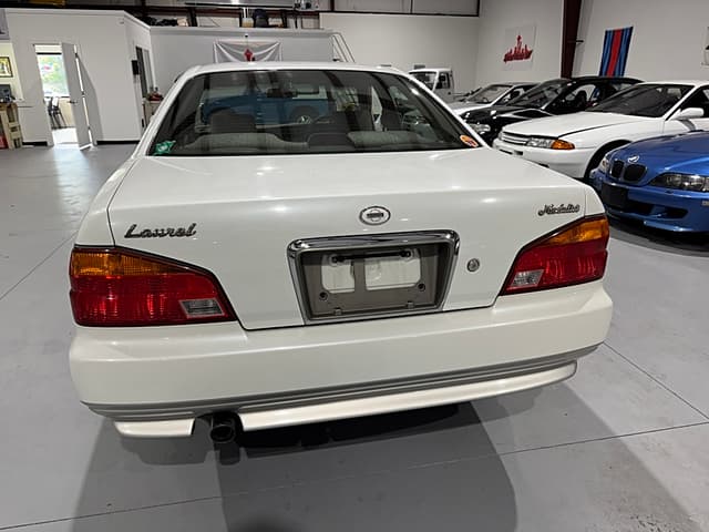 1997 Nissan Laurel JDM car for sale — photo 4 of 22