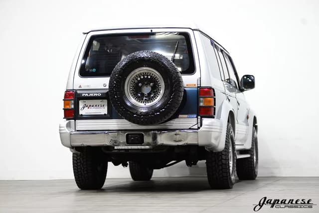 1992 Mitsubishi Pajero JDM car for sale — photo 8 of 25