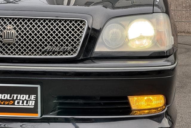 2003 Toyota Crown JDM car for sale — photo 13 of 25