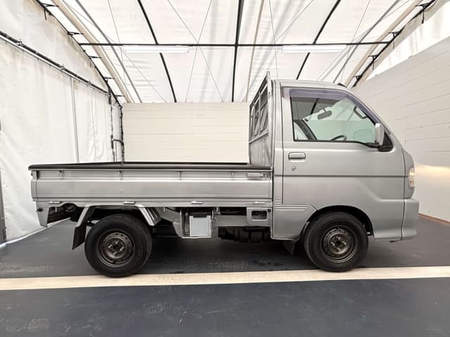 2001 Daihatsu Hijet JDM car for sale — photo 6 of 25