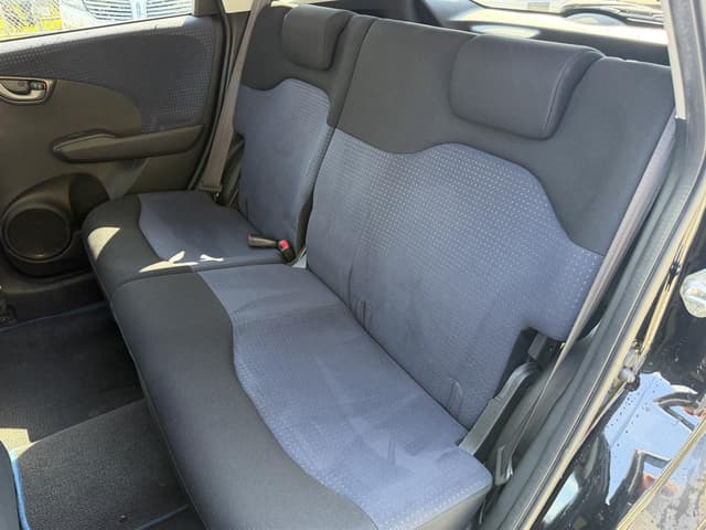 2010 Honda Fit JDM car for sale — photo 12 of 19