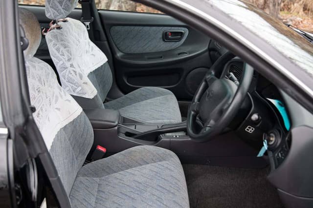 1996 Toyota Carina JDM car for sale — photo 10 of 21