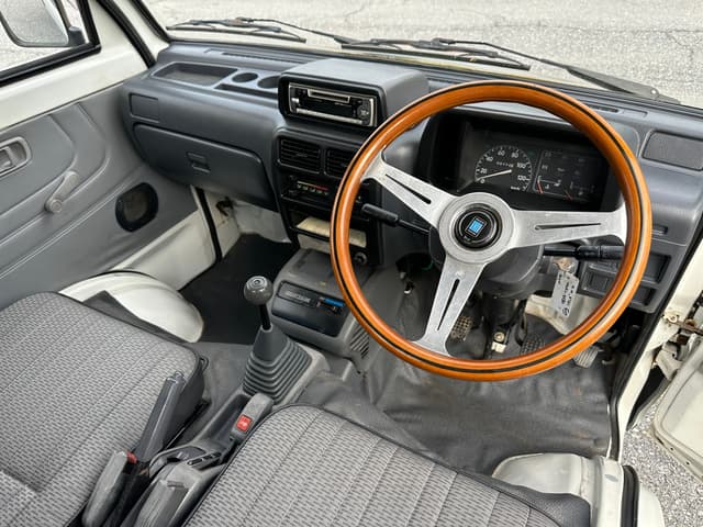 1993 Daihatsu Hijet JDM car for sale — photo 13 of 20