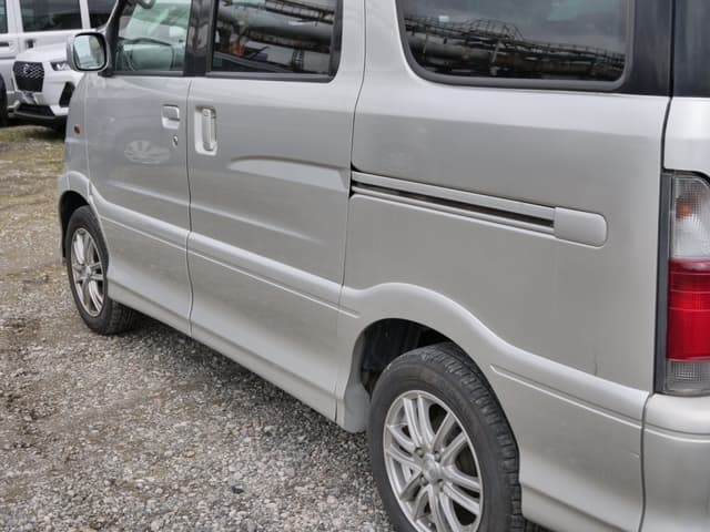 2001 Daihatsu Atrai JDM car for sale — photo 15 of 25