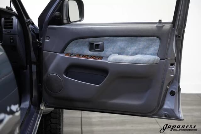 1996 Toyota Hilux JDM car for sale — photo 19 of 25