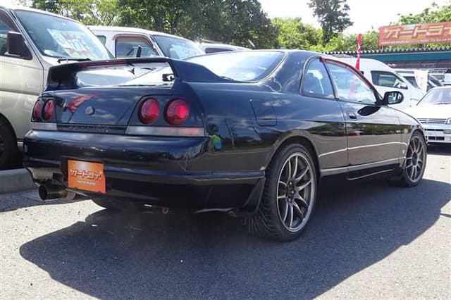 1996 Nissan Skyline JDM car for sale — photo 7 of 25