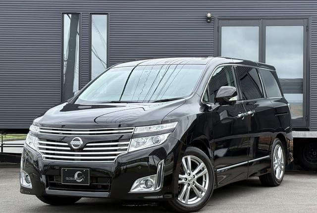 2010 Nissan Elgrand JDM car for sale — photo 20 of 25