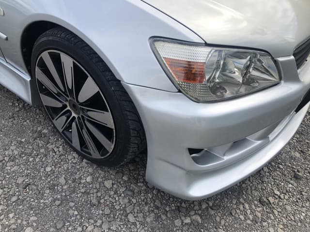 1999 Toyota Altezza JDM car for sale — photo 5 of 5