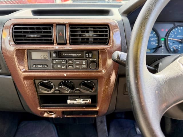 1999 Mitsubishi Town Box JDM car for sale — photo 23 of 25