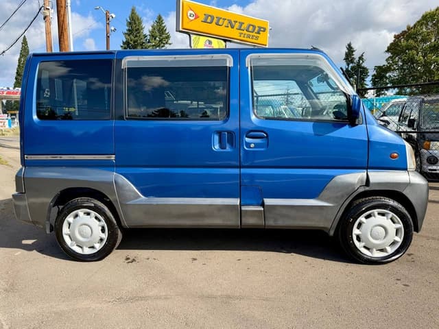 1999 Mitsubishi Town Box JDM car for sale — photo 9 of 25
