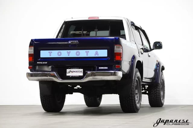 1998 Toyota Hilux JDM car for sale — photo 8 of 25