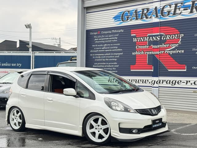 2011 Honda Fit JDM car for sale — photo 9 of 25
