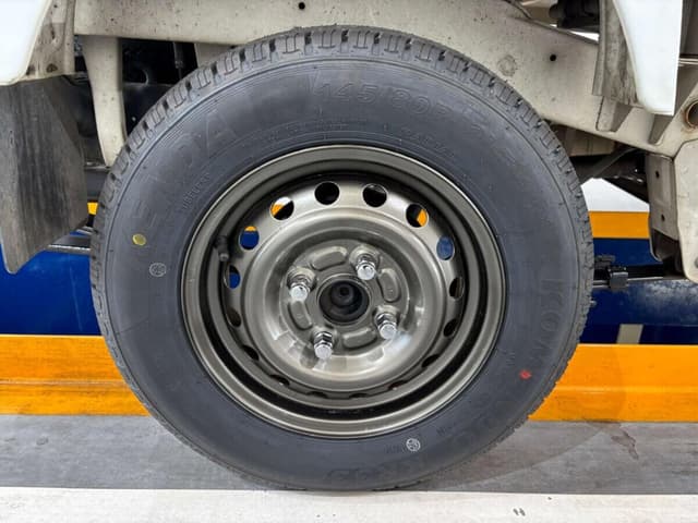 1997 Suzuki Carry JDM car for sale — photo 17 of 25