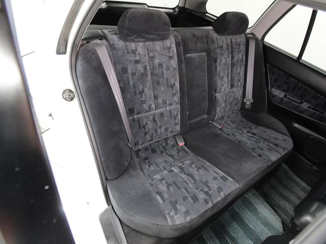 1997 Mitsubishi Legnum JDM car for sale — photo 18 of 25