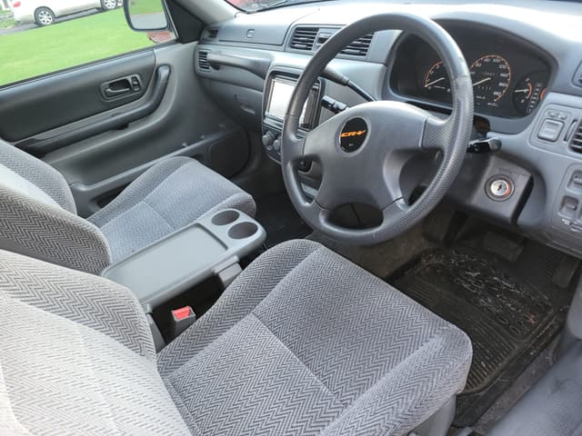 1997 Honda CR-V JDM car for sale — photo 6 of 11